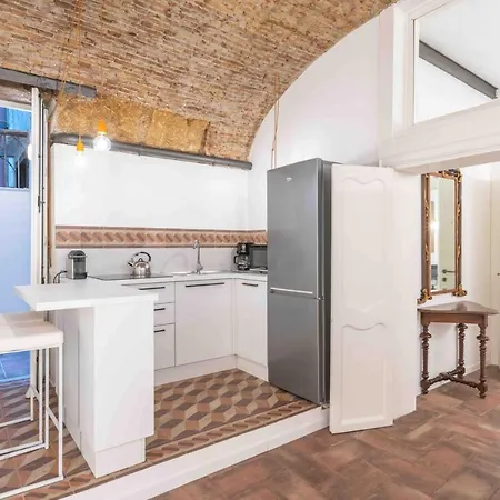 Apartment Calderai 82 1 E 2