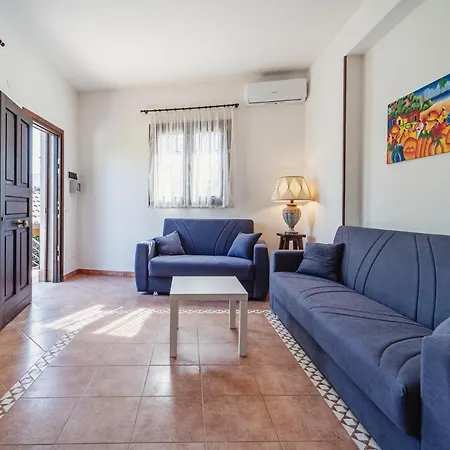 Mondello House 3 Bedrooms *