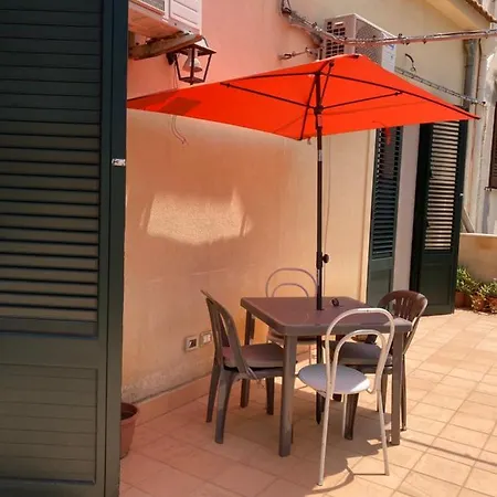 Al Baglio Low Cost 2 : Casa Dei Colori Apartment
