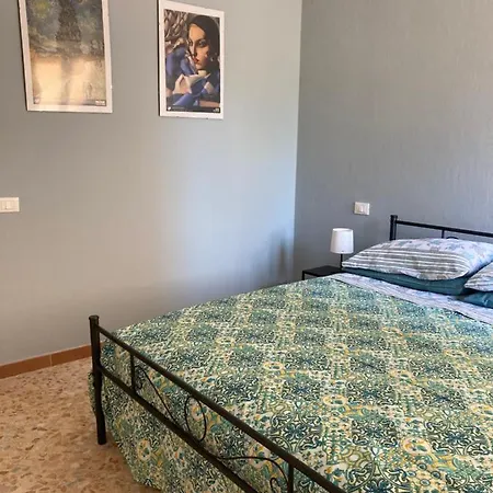 Apartment Al Baglio Low Cost 2 : Casa Dei Colori *