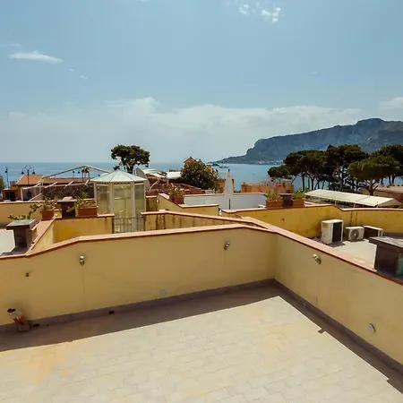 Mondello Mare Luxury Apartment Palermo