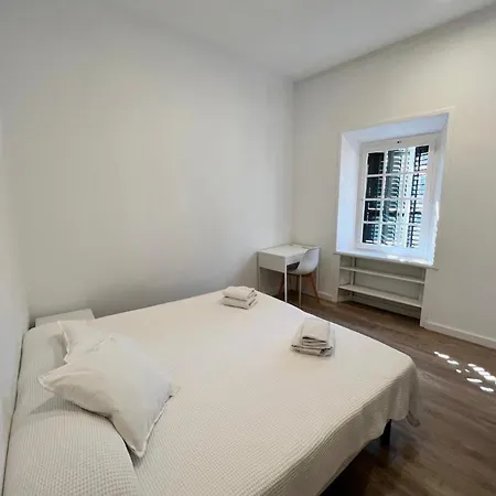 Oasis Apartment-open Minded Libertine Naturists Age 18-36 Hostal Palermo