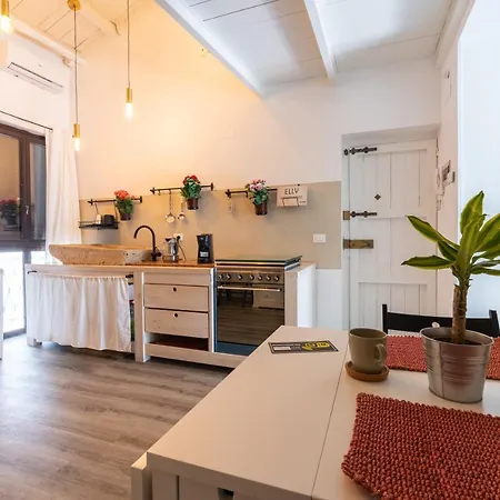 Elly House * Palermo