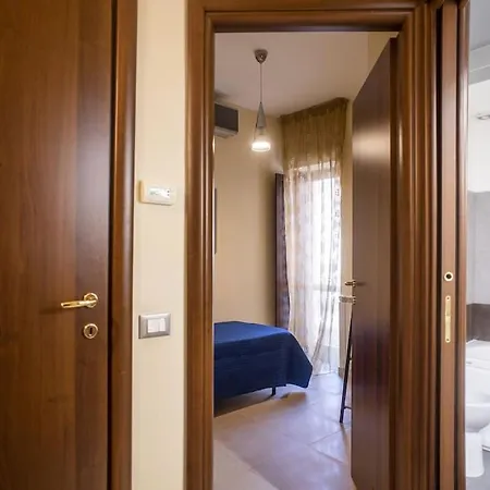 Domus Ameliae Cozy And Charming Apt At Cathedral Palermo