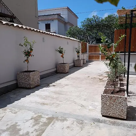 Holiday home Clio's House -