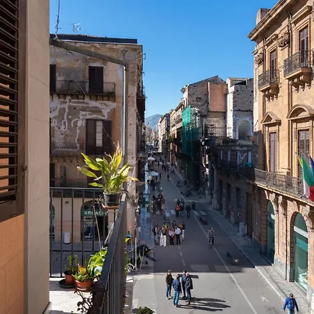 Palazzo Damiani By Domusicily Apartment