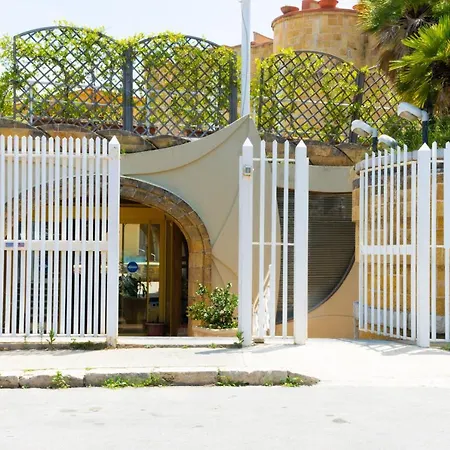 Apartment Ashur Mondello Palermo