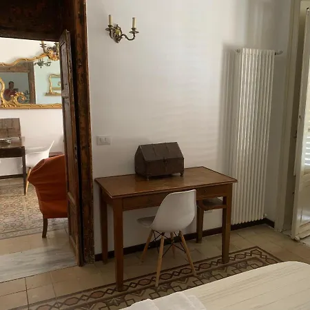 Fraleporte Vintage Apartment