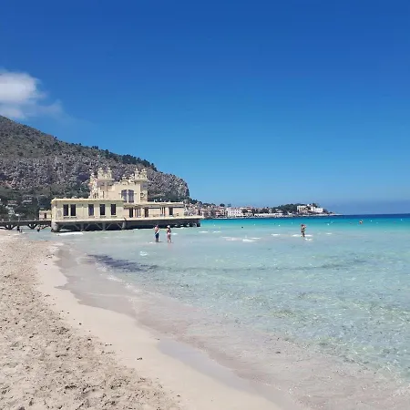 Mondello Stesicoro Apartment *