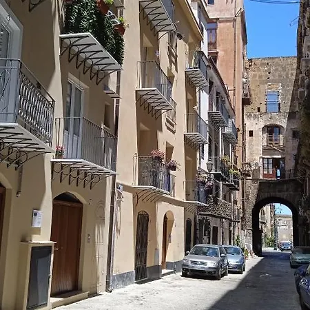 Arco Cuto