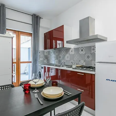Malfitano And Lolli Station With Terrace Apartment *