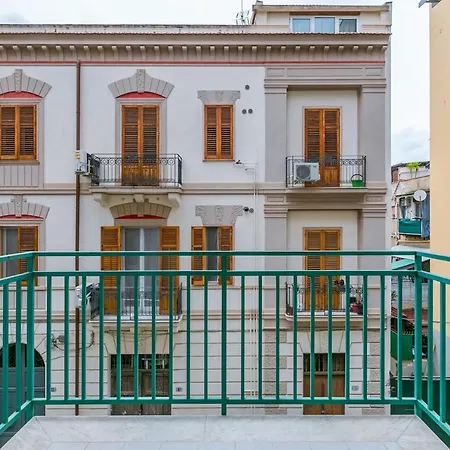 Malfitano And Lolli Station With Terrace * Palermo