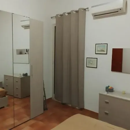 Blue Sea Apartment *
