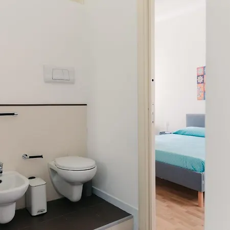 Casa Di Vetro *