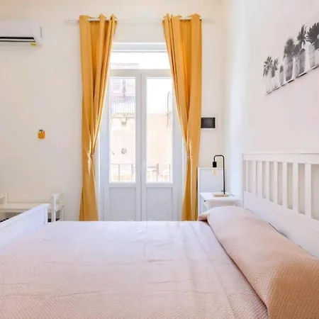 Merlo House - Inside The Historical Center Casa vacanze Palermo