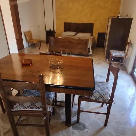 Le Di Nick Corso Dei Mille 175 公寓