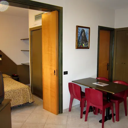 Hotel Addaura Village E Congressi 3*