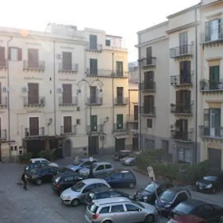 A Terrace In The Heart Of *