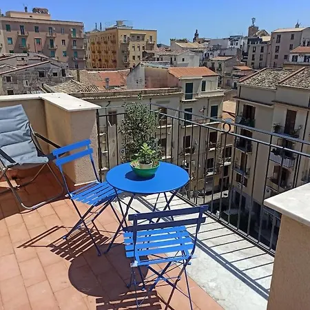 Apartment A Terrace In The Heart Of