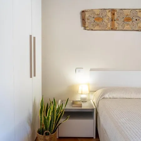 Calesi Apartment *