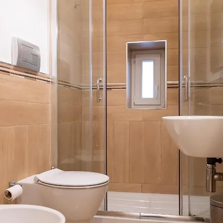 Apartamento Four Luxury *