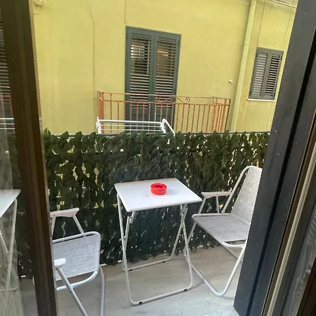 Fronte Mare Arenella Nocleg ze śniadaniem *