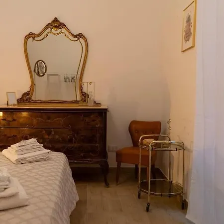 Santa Cecilia House Centro Palermo-350 Mt Stazione Apartment