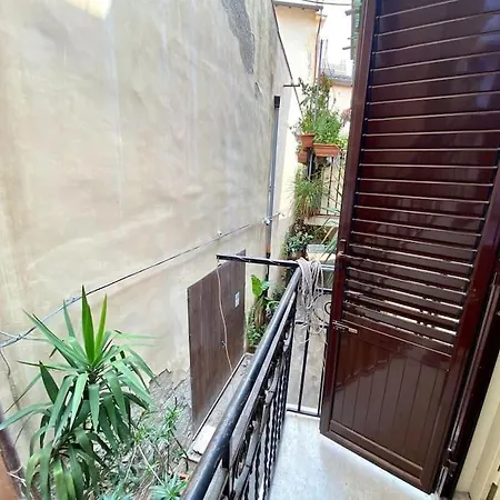 Santa Cecilia House Centro Palermo-350 Mt Stazione