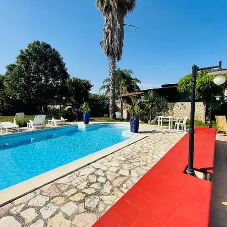 Inserra Deluxe Bed & Breakfast *
