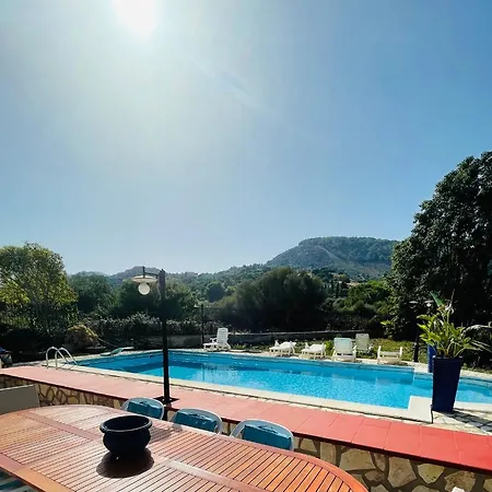 Inserra Deluxe Bed & Breakfast *
