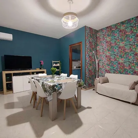 Holiday home Ultreya - Free Street Parking *
