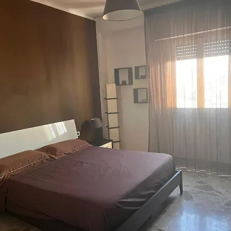 Harriets House Apartment *