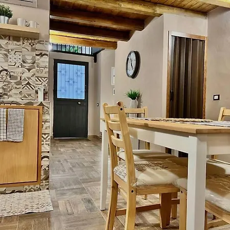 Apartment Little House 51, Palermo