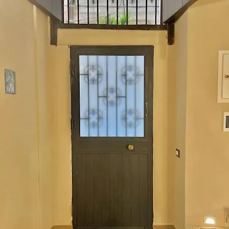 Little House 51,