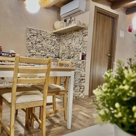 Little House 51, * Palermo