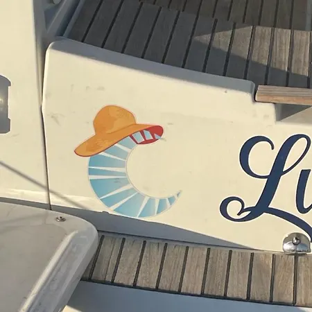 Lunablu Boat&sail Botel *