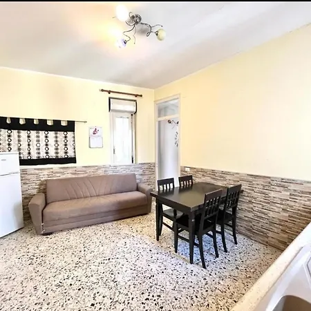 House Miry * Palermo