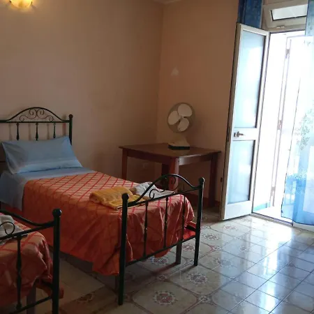 Holiday home Case Oliva, Stanza Con Bagno Privato E Ingresso Indipendente *