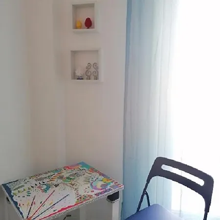 Dadi Apartment
