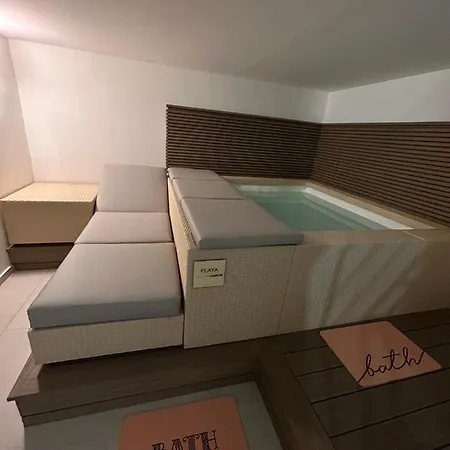 Margot Apartment *