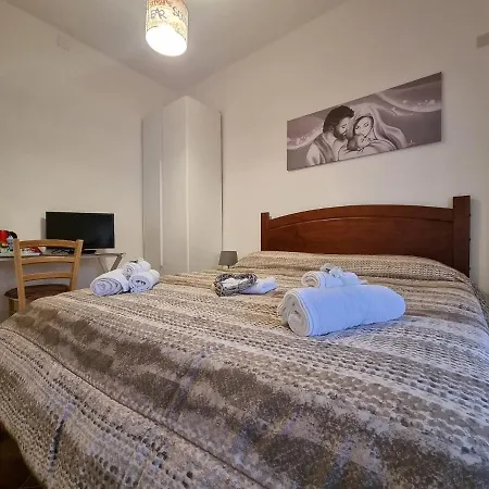 Le Stanze Di Aurora Guest house