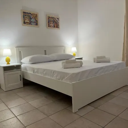 Apartment La Casa A Ballaro *