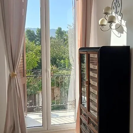 Donna Carmela Apartment *