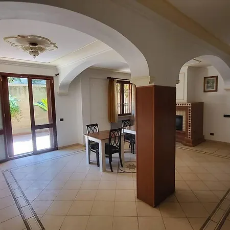 Rosa - Intera Proprieta Palermo