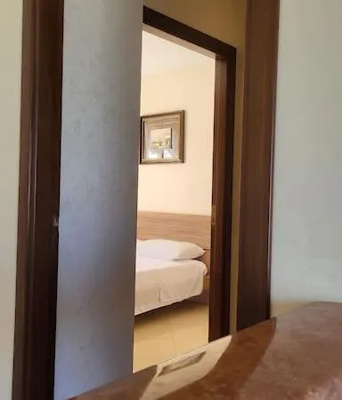 Villa Rosa - Intera Proprieta *
