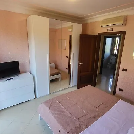 Villa Rosa - Intera Proprieta *