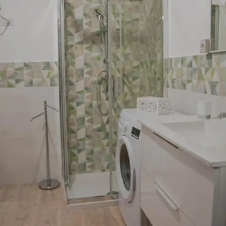 Apartment Ideisini's