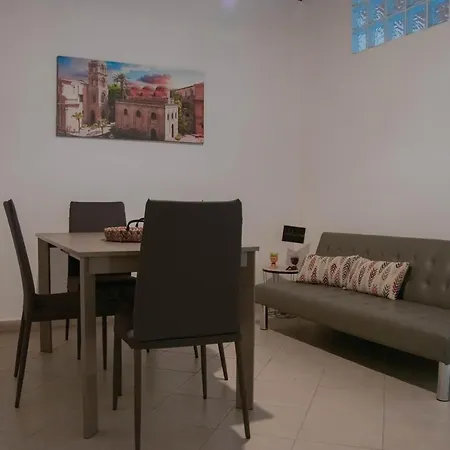 Apartment Ideisini's