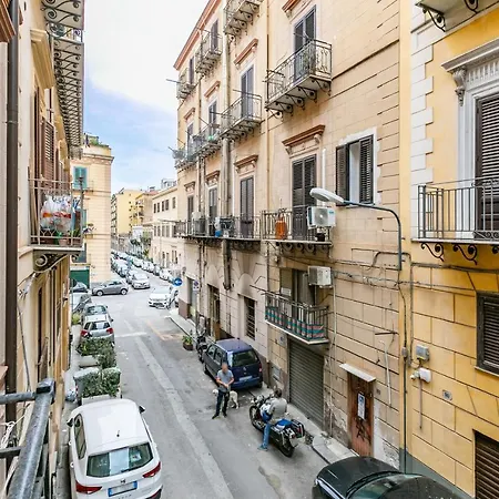 Apartment Teatro Massimo Roomy Flat With Covered Terrace Palermo