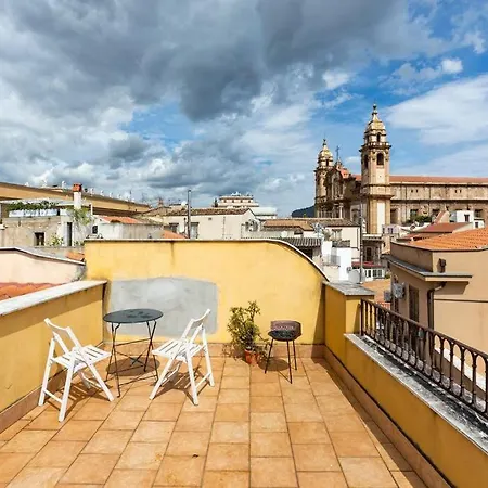 Luminos Vucciria Apartment